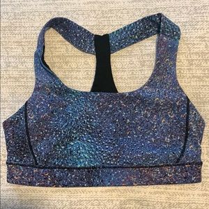 Lululemon sports bra